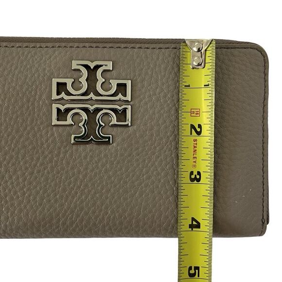 Tory Burch Large Zip Around Continental Pebbled Leather Wallet in Gray Gold Logo - Picture 9 of 9